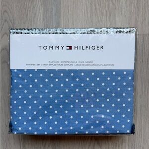Tommy Hilfiger White & Navy Trim Sheet Set